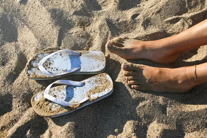 Plongez vos pieds nus dans le sable de Lille Plage