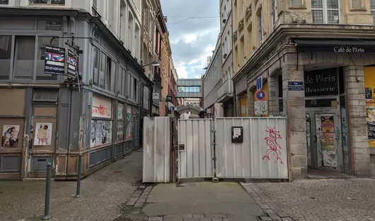 La rue Saint-Nicolas voit sa date de réouverture repoussée