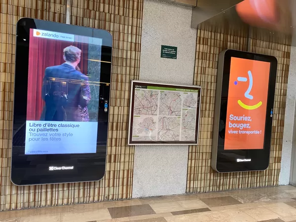 Il n'y aura pas d'écrans publicitaires aux abribus à Lille