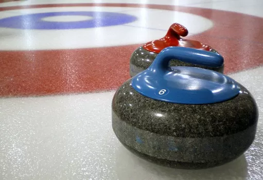 Le combo curling,  patinoire et salon de thé débarque au Palais de la Bourse