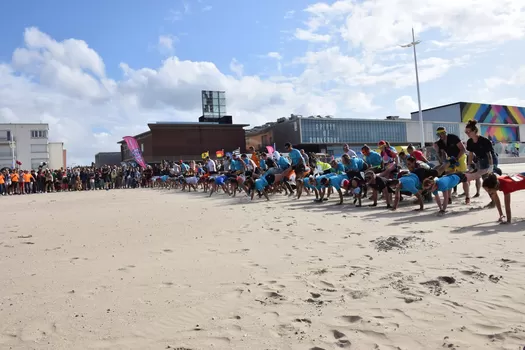 Ce weekend, le Championnat de France de brouette humaine va se tenir sur la plage de Malo-les-Bains