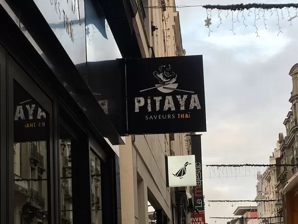 A vos baguettes, Pitaya ouvre après Noël, rue Béthune