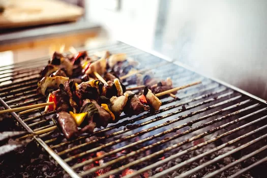 A-t-on le droit de faire un barbecue sur son balcon ?