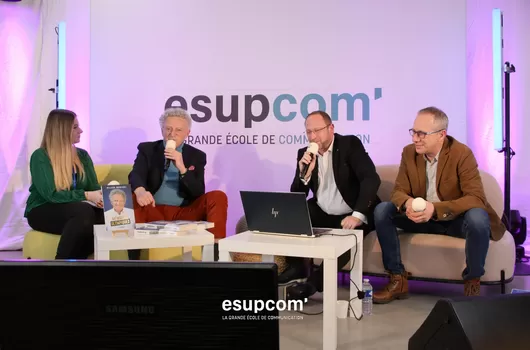 Alternance, conférences et workshops : chez Esupcom, on apprend son métier en le pratiquant