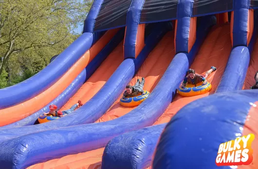 Les Bulky Games, course d'obstacles gonflables, passent par Lille en juillet