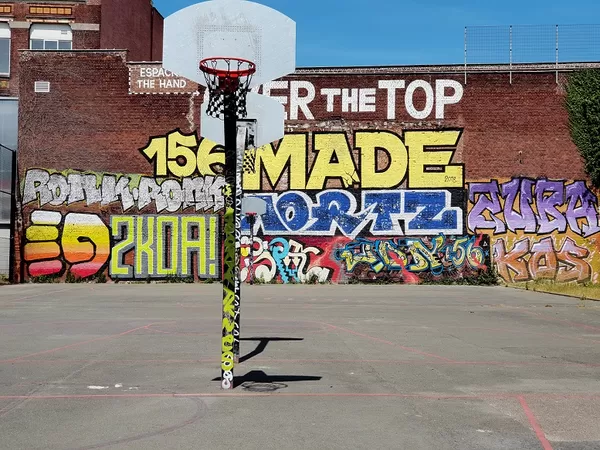 Street art, nature, art déco : Roubaix propose dix balades pour redécouvrir la ville