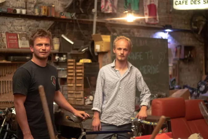 En Roue Libre, la bande de potes qui répare les vélos chez Meta-Lunair