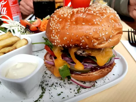 Au Burger d'Or, le nouveau resto (très) généreux de la rue Gambetta