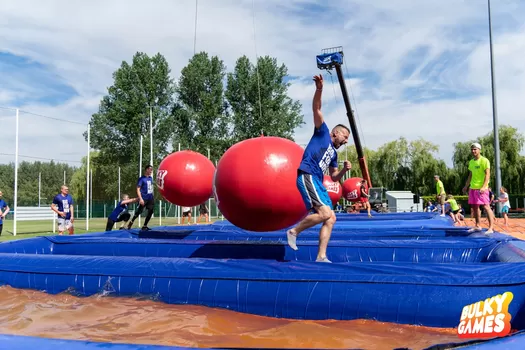 Les Bulky Games, la course d'obstacles gonflables totalement barjo, reviennent en juin