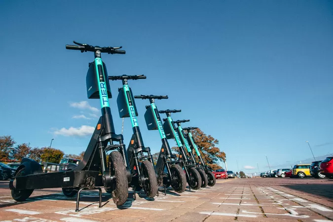 Les vélos électriques et trottinettes en libre-service débarquent mi-septembre à Roubaix