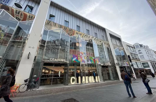 Rue de Béthune, le 31 et ses neufs enseignes s'inaugurent en grande pompe ce mercredi