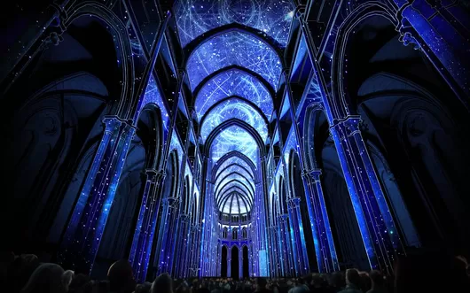 Quel est ce spectacle qui investit Notre-Dame de la Treille à Lille en septembre ?