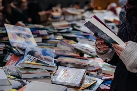 L'ESJ Lille ouvre ses portes au grand public pour son premier salon du livre dédié au journalisme et aux médias