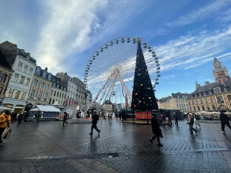 C'est le dernier week-end pour profiter de la Grande Roue et de la Chenille de Lille