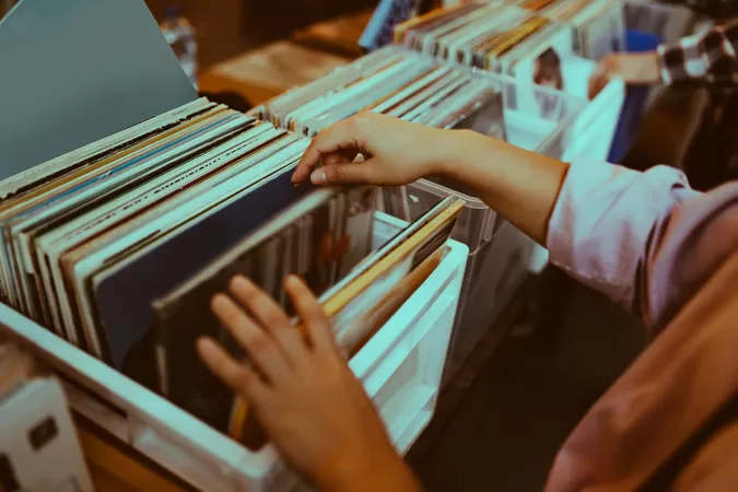 Le Lille Vinyl Event revient au Bazaar St So avec ses disques à partir de 2€