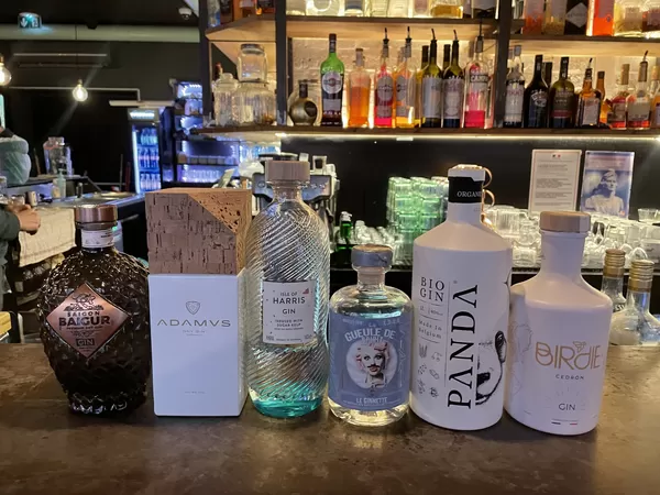 En avril, le bar lillois Genever organise un salon dédié au gin